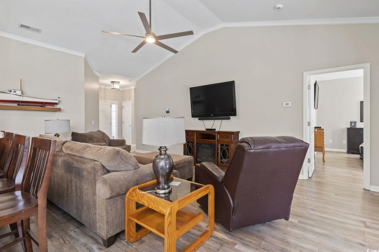 173 Cloverleaf Dr. Photo 20