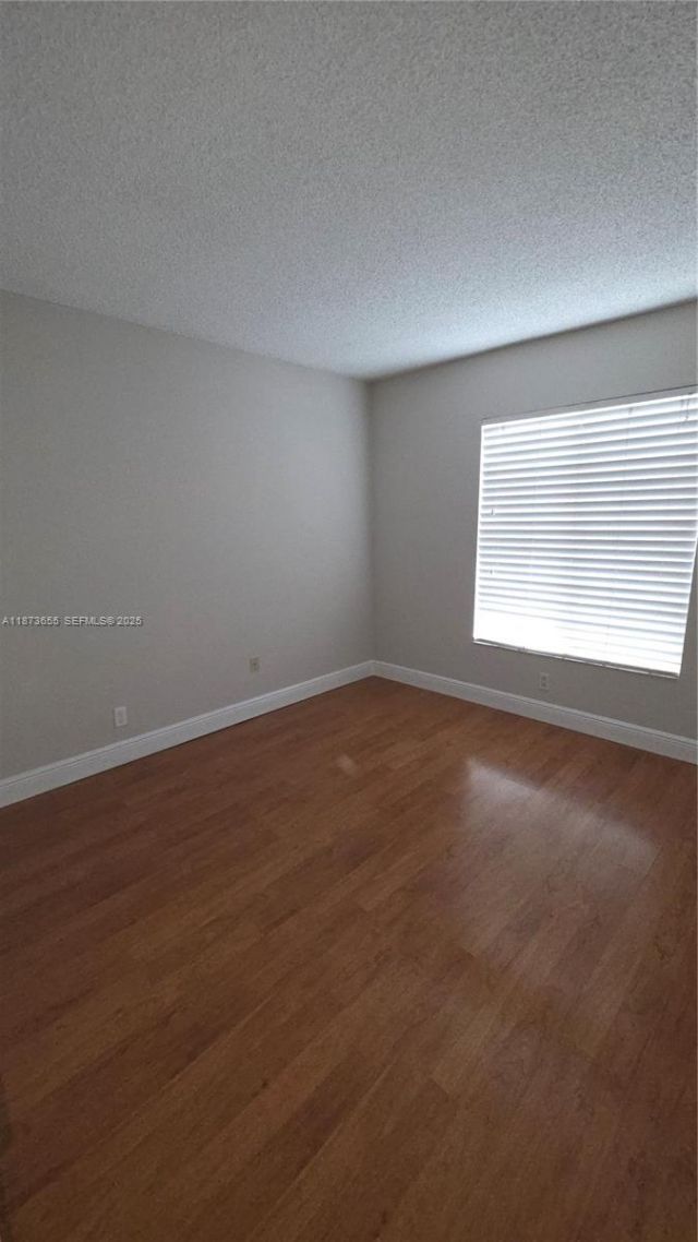 5231 Geneva Way, Unit 205, Doral, FL 33166 Photo