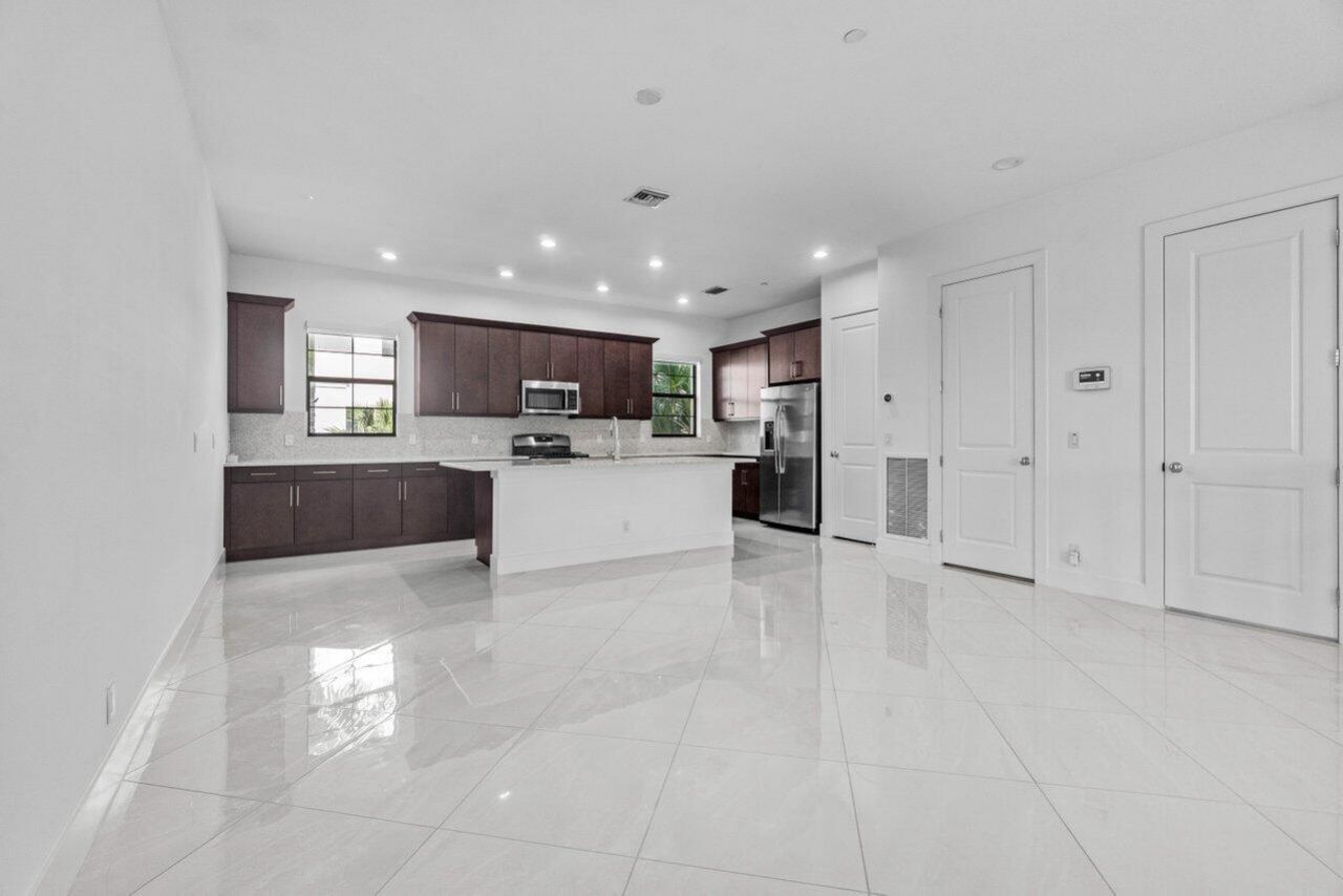 7115 Edison Place, Palm Beach Gardens, FL 33418 Photo