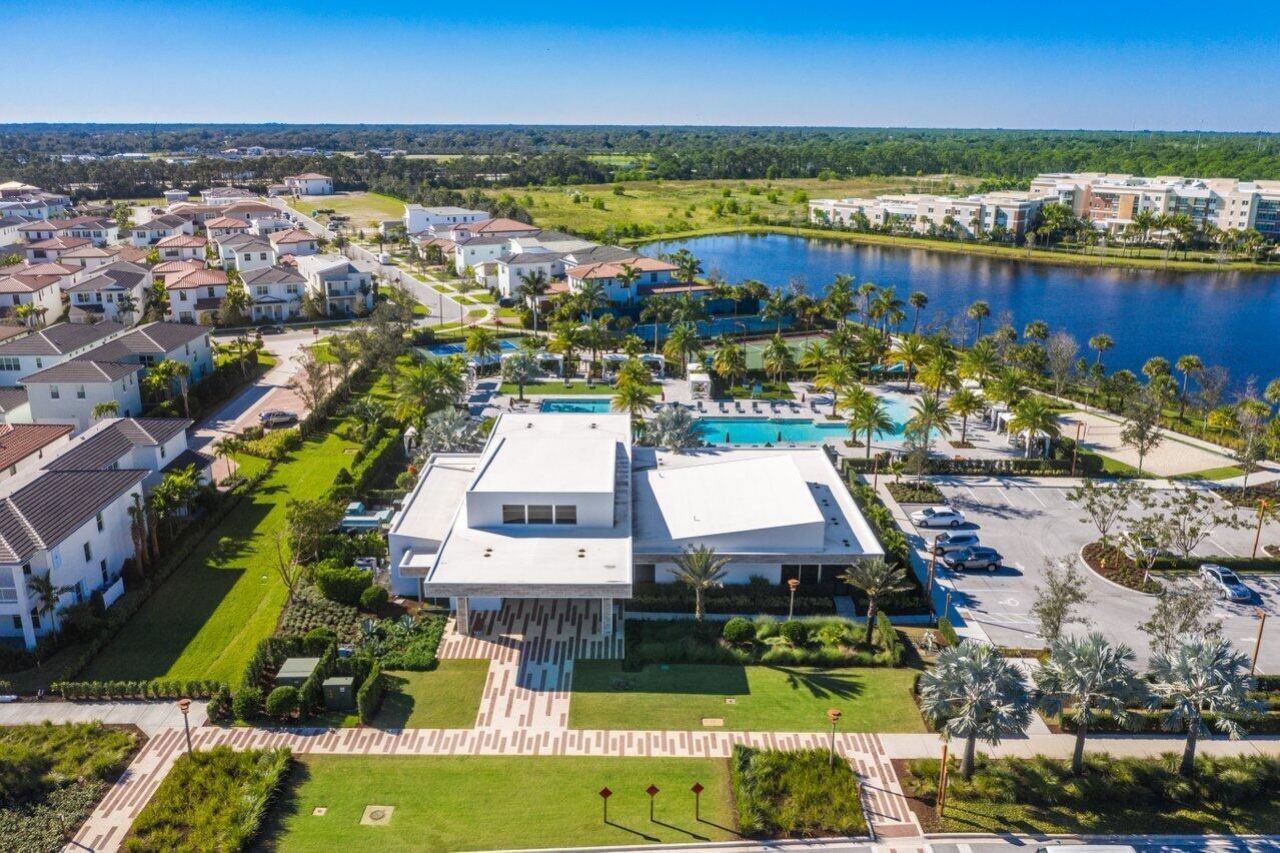 7115 Edison Place, Palm Beach Gardens, FL 33418 Photo