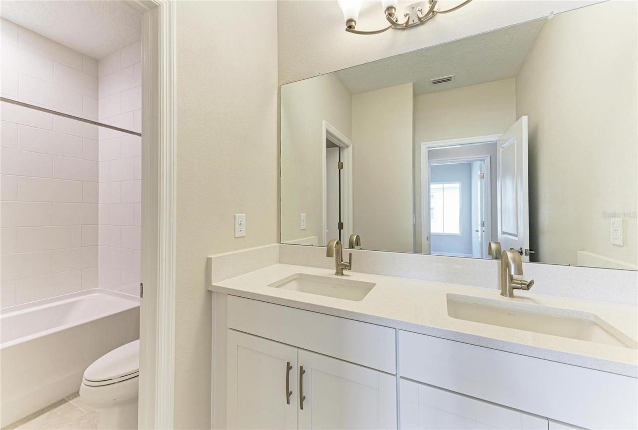 35418 Big Hawk Drive, Zephyrhills, FL 33541 Photo