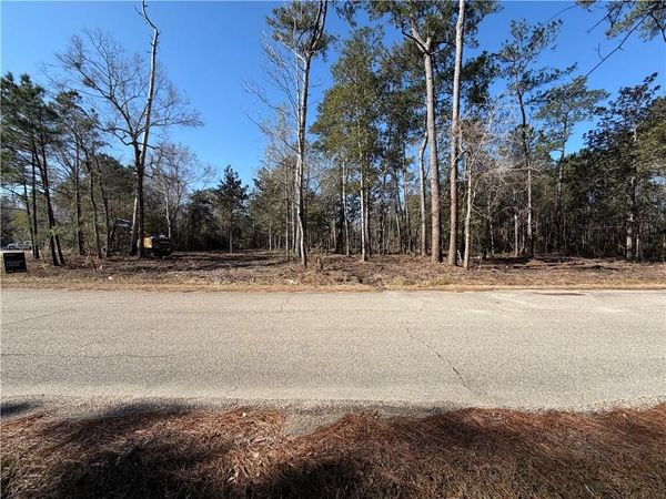 YORKTOWN Drive, Slidell, LA 70461