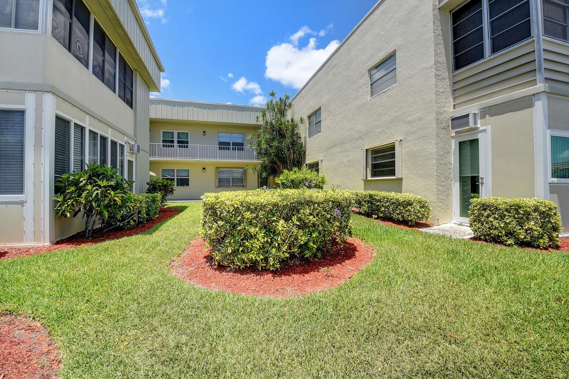 318 Monaco G, Unit G, Delray Beach, FL 33446 Photo