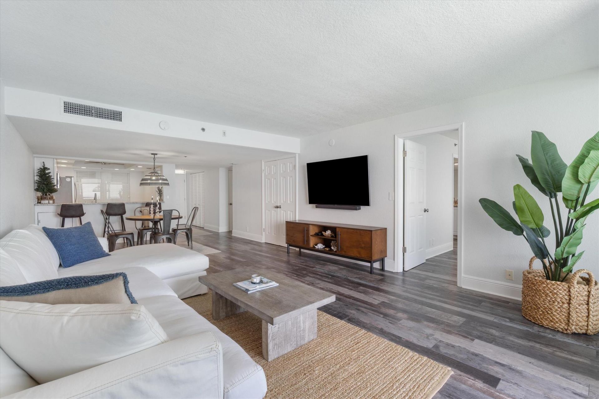 840 Ocean Drive, Unit 1104, Juno Beach, FL 33408 Photo