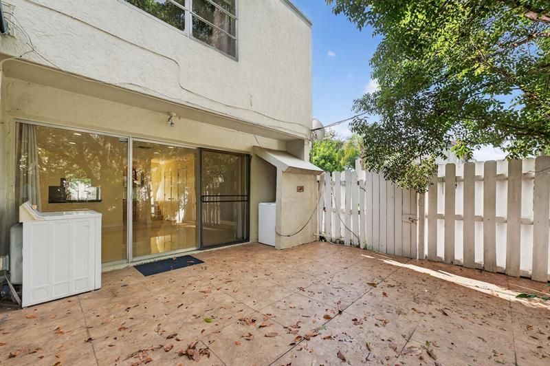 3007 NW 5th Ter, Pompano Beach, FL 33064 Photo