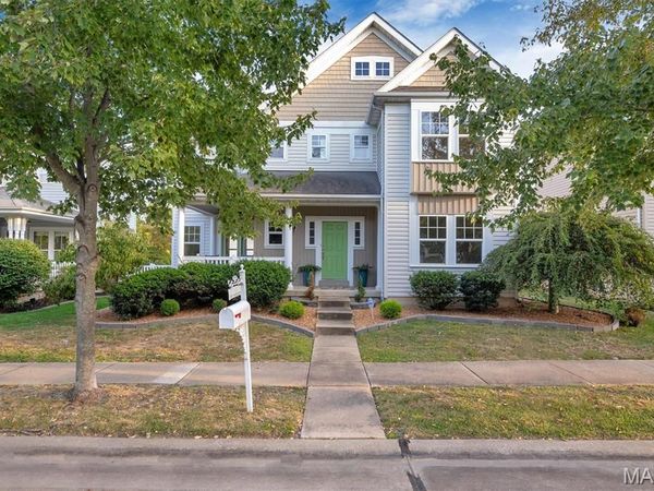 572 Misty Mountain Drive, O'Fallon, MO 63368