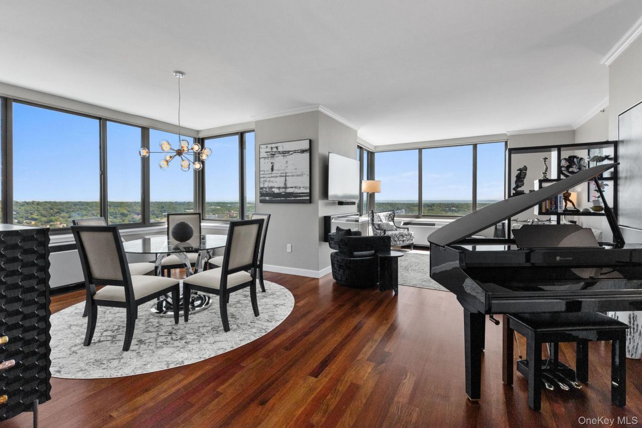 10 City Place, Unit 30H, White Plains, NY 10601 Main Photo