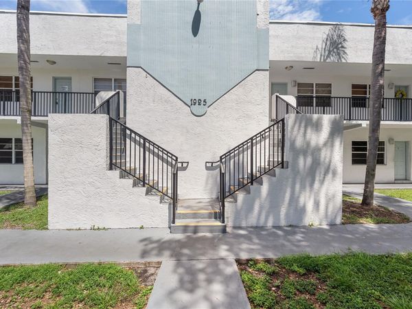 1925 Madison Street, Unit 22, Hollywood, FL 33020