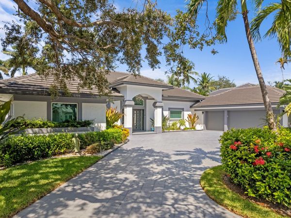 2701 Tecumseh Drive, West Palm Beach, FL 33409