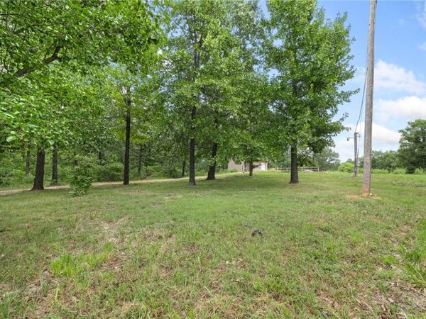 660 Labrador Lane, Western Grove, AR 72685