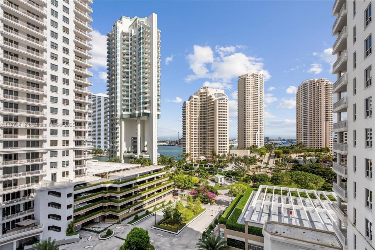 701 Brickell Key Blvd, Unit 1106, Miami, FL 33131 Photo