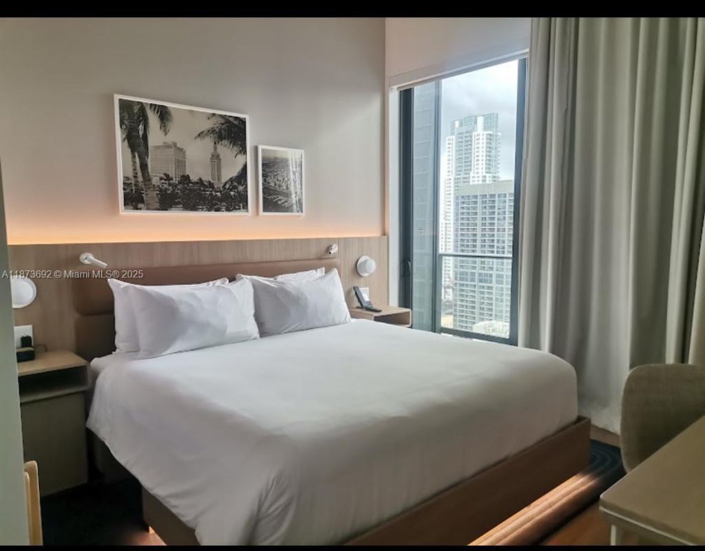 601 NE 1st Ave, Unit 1720, Miami, FL 33132 Photo