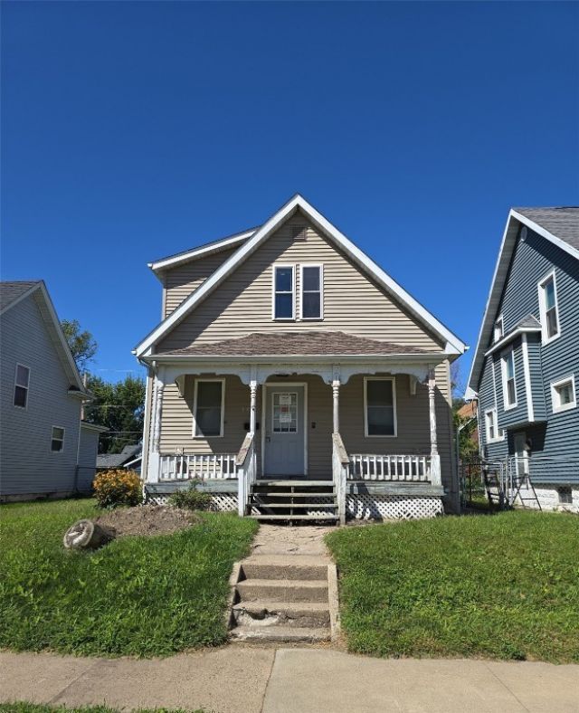 804 SW N Street, Cedar Rapids, IA 52404 Main Photo