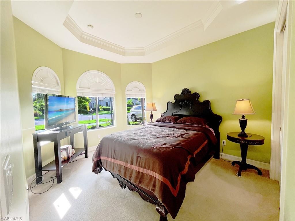 1366 Serrano Cir, Naples, FL 34105 Photo