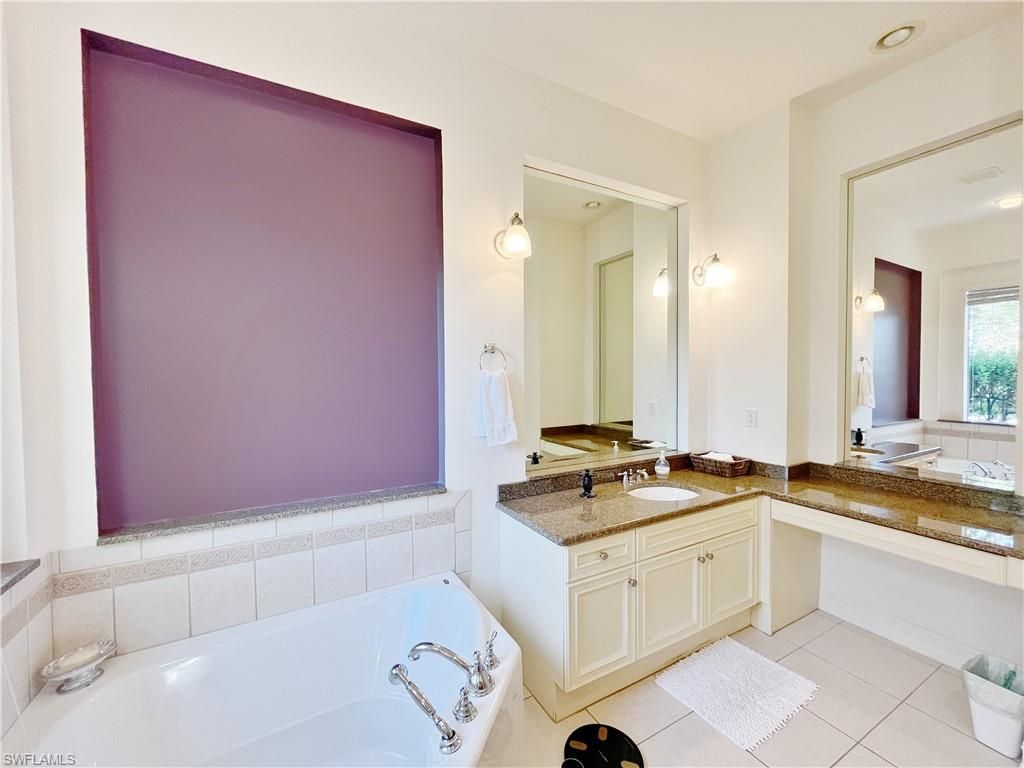 1366 Serrano Cir, Naples, FL 34105 Photo