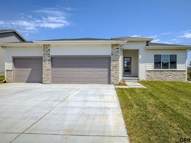 11003 N 169 Street, Bennington, NE 68007