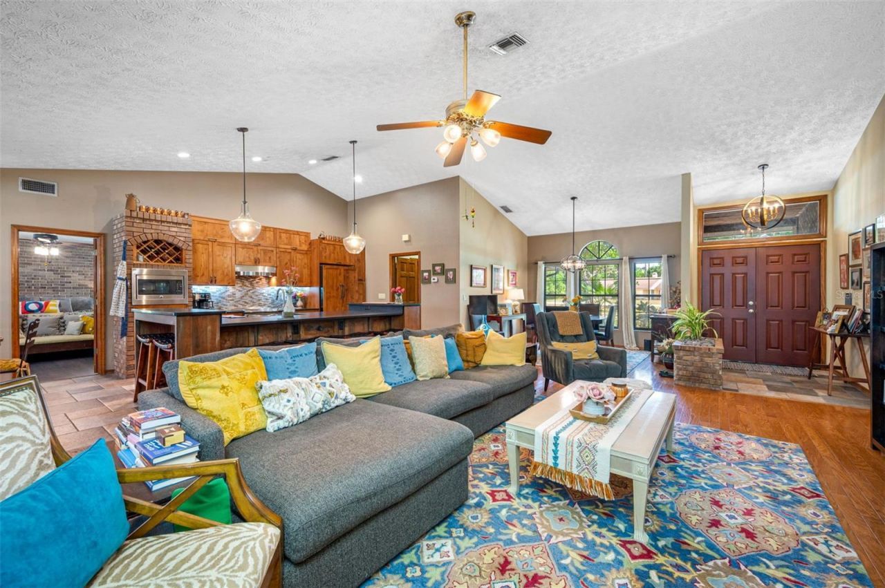 9206 65th Avenue E, Bradenton, FL 34202 Photo