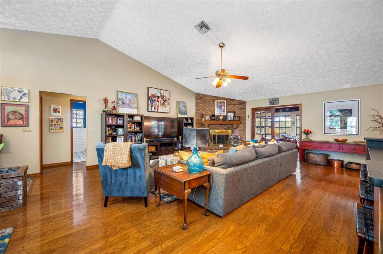 9206 65th Avenue E, Bradenton, FL 34202 Photo