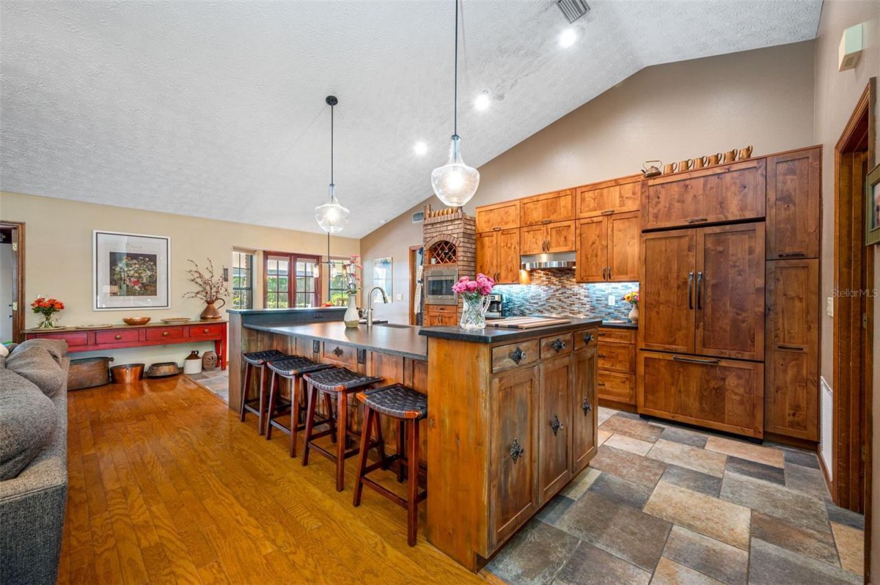 9206 65th Avenue E, Bradenton, FL 34202 Photo