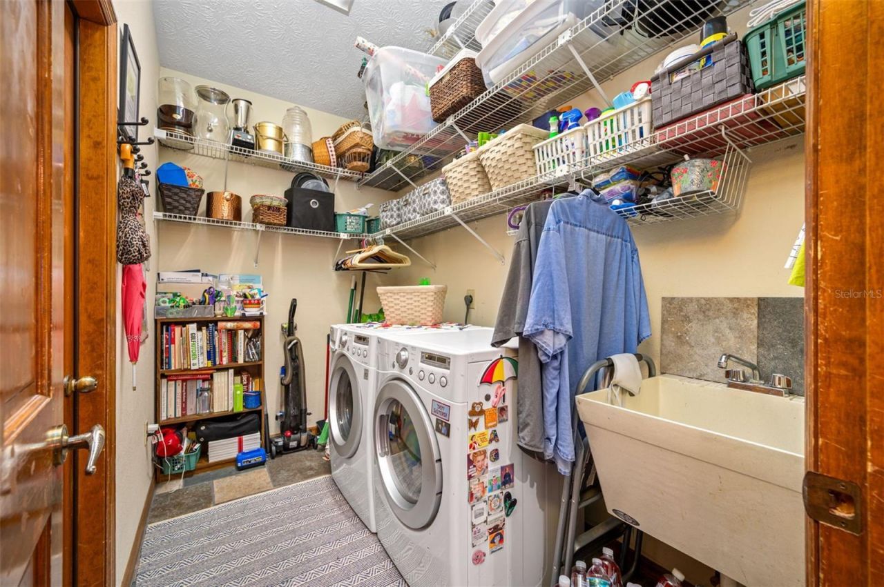 9206 65th Avenue E, Bradenton, FL 34202 Photo