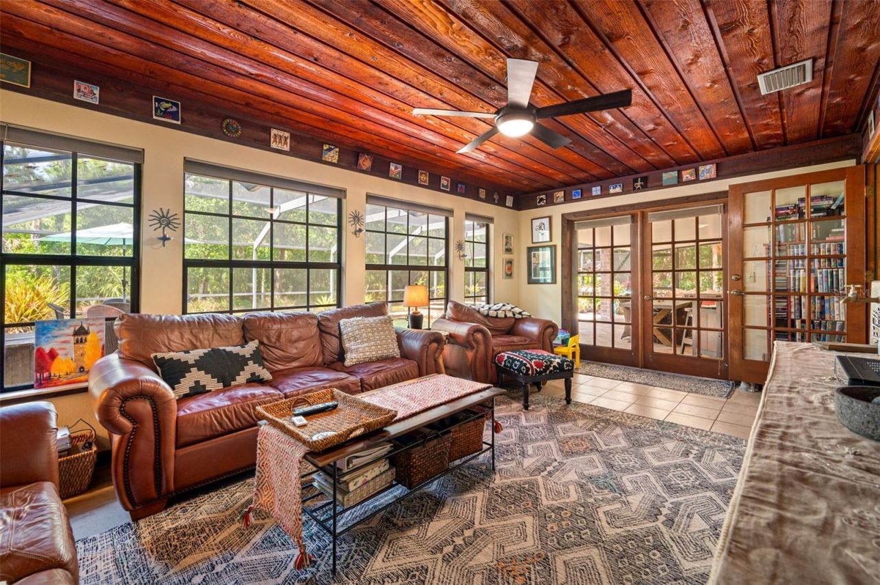 9206 65th Avenue E, Bradenton, FL 34202 Photo