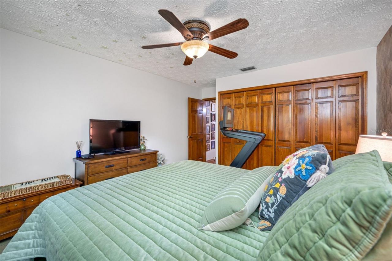 9206 65th Avenue E, Bradenton, FL 34202 Photo