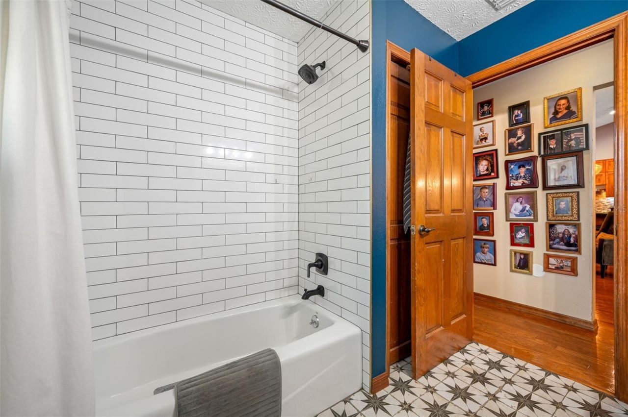 9206 65th Avenue E, Bradenton, FL 34202 Photo