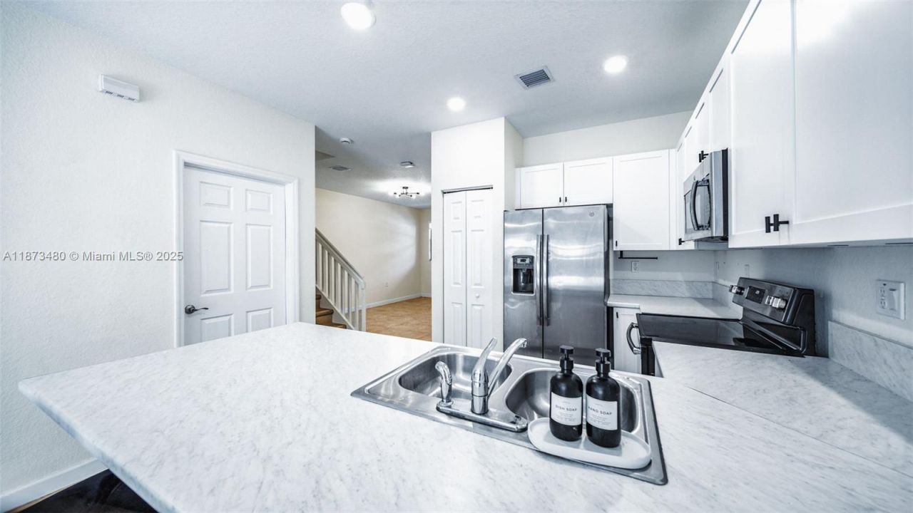 144 SE 34th Ave, Homestead, FL 33033 Photo