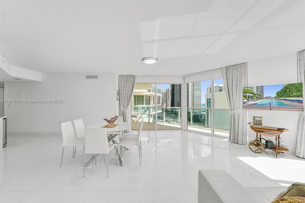 150 Sunny Isles Blvd, Unit 1-1606, Sunny Isles Beach, FL 33160 Photo