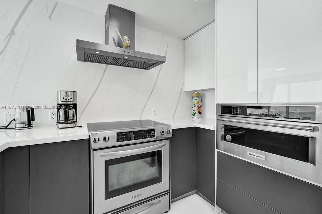 150 Sunny Isles Blvd, Unit 1-1606, Sunny Isles Beach, FL 33160 Photo