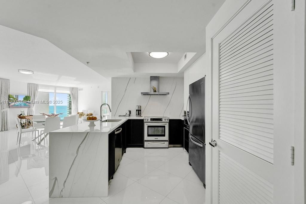 150 Sunny Isles Blvd, Unit 1-1606, Sunny Isles Beach, FL 33160 Photo
