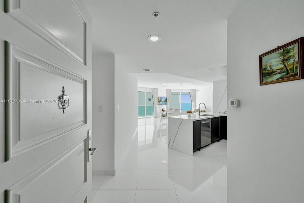 150 Sunny Isles Blvd, Unit 1-1606, Sunny Isles Beach, FL 33160 Photo