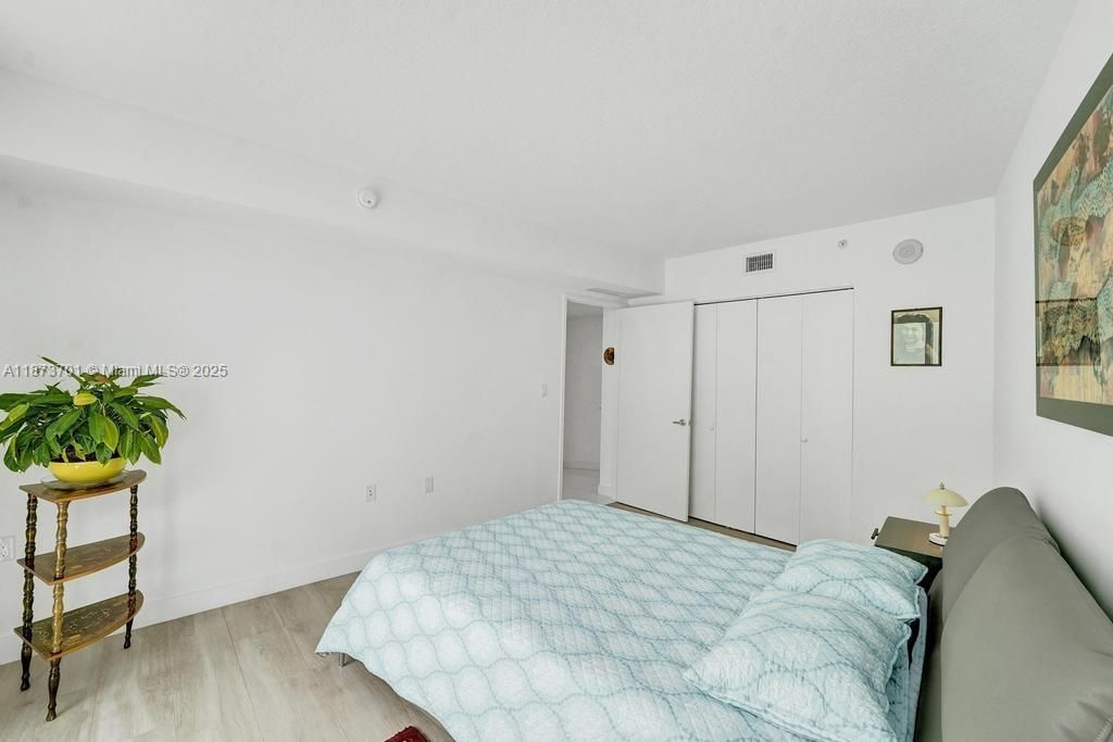 150 Sunny Isles Blvd, Unit 1-1606, Sunny Isles Beach, FL 33160 Photo