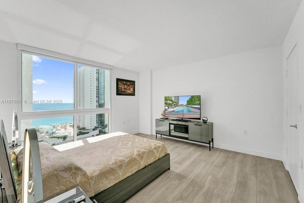 150 Sunny Isles Blvd, Unit 1-1606, Sunny Isles Beach, FL 33160 Photo