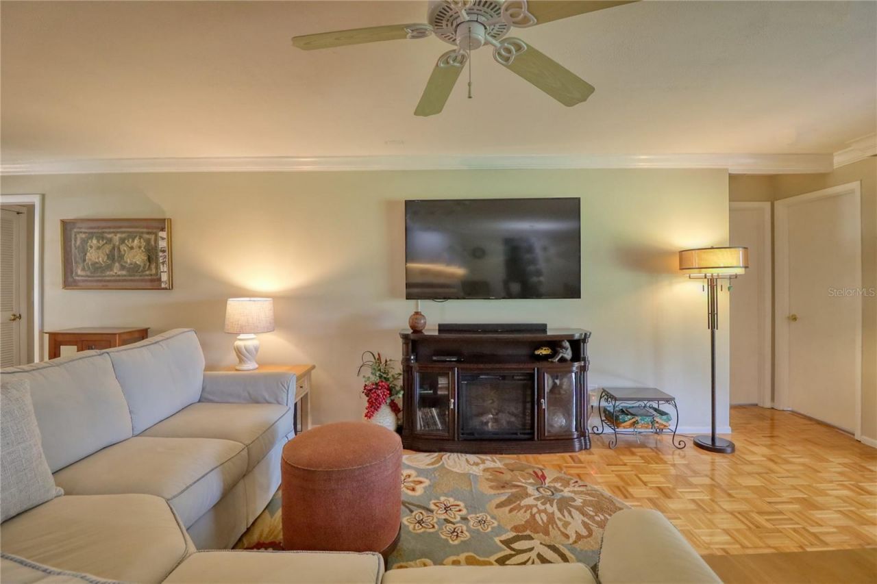 7149 Fairway Bend Circle, Sarasota, FL 34243 Photo