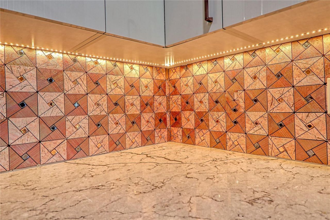 7149 Fairway Bend Circle, Sarasota, FL 34243 Photo