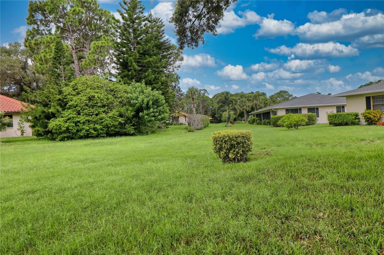 7149 Fairway Bend Circle, Sarasota, FL 34243 Photo