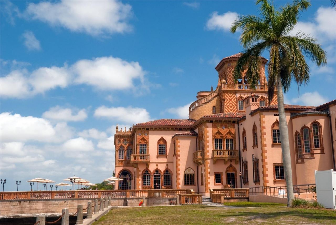 7149 Fairway Bend Circle, Sarasota, FL 34243 Photo