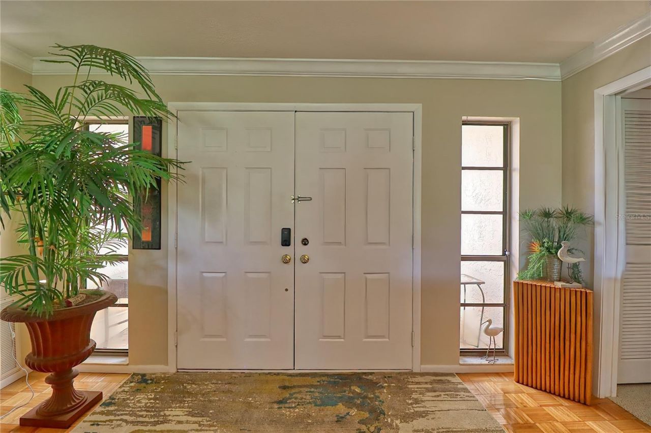 7149 Fairway Bend Circle, Sarasota, FL 34243 Photo