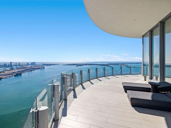 300 Biscayne Blvd Way, Unit PH6001, Miami, FL 33131