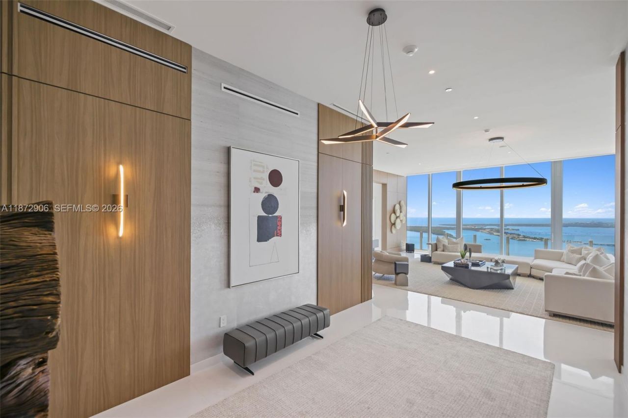 300 Biscayne Blvd Way, Unit PH6001, Miami, FL 33131 Photo