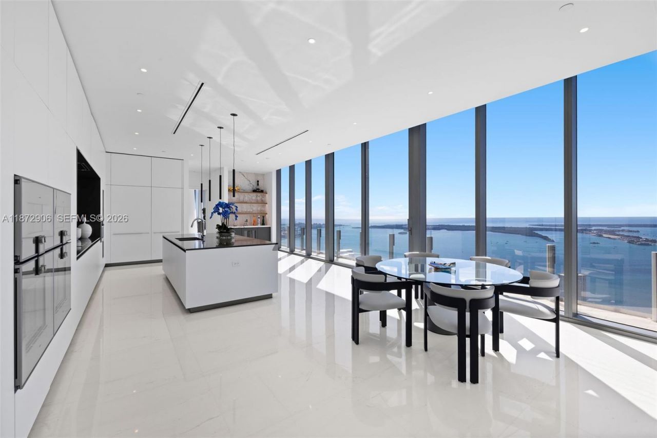 300 Biscayne Blvd Way, Unit PH6001, Miami, FL 33131 Photo