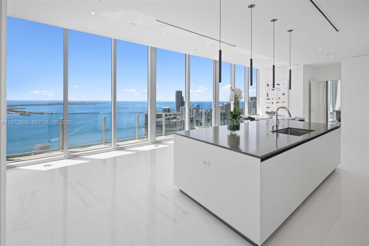 300 Biscayne Blvd Way, Unit PH6001, Miami, FL 33131 Photo