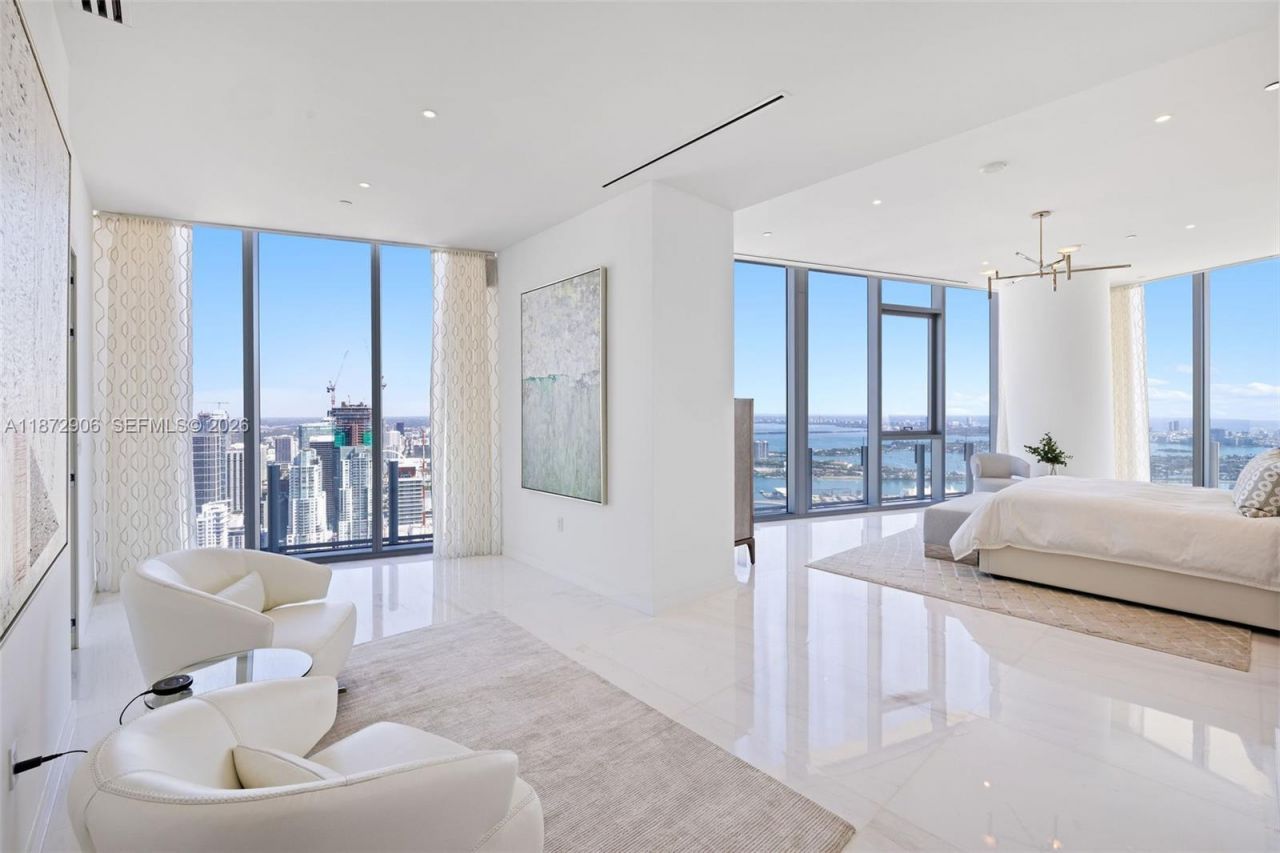 300 Biscayne Blvd Way, Unit PH6001, Miami, FL 33131 Photo