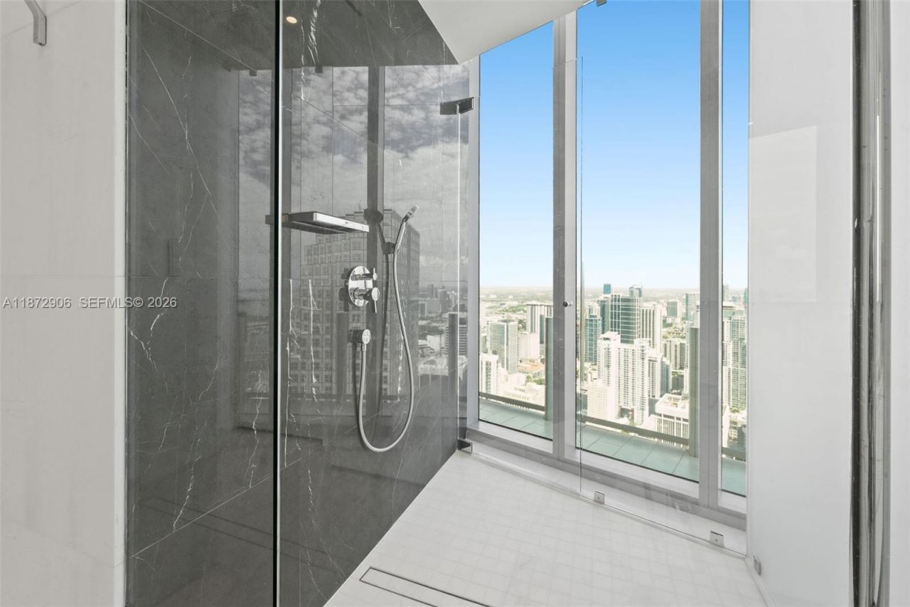 300 Biscayne Blvd Way, Unit PH6001, Miami, FL 33131 Photo