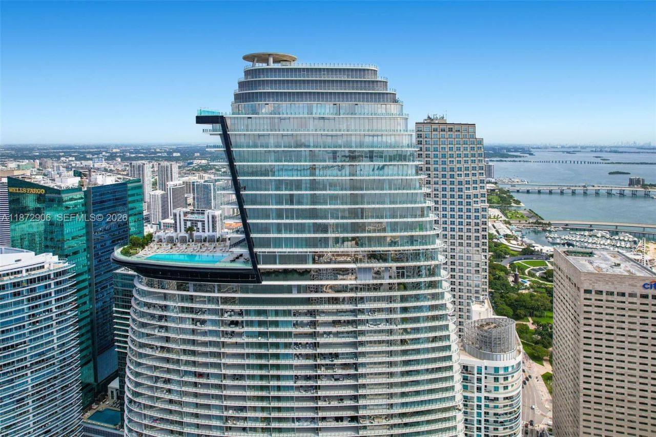 300 Biscayne Blvd Way, Unit PH6001, Miami, FL 33131 Photo