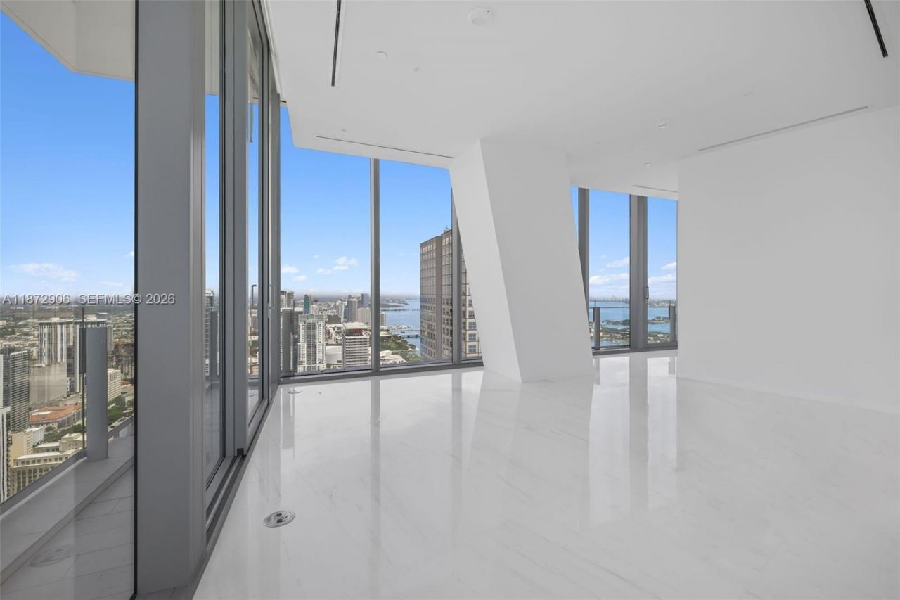 300 Biscayne Blvd Way, Unit PH6001, Miami, FL 33131 Photo
