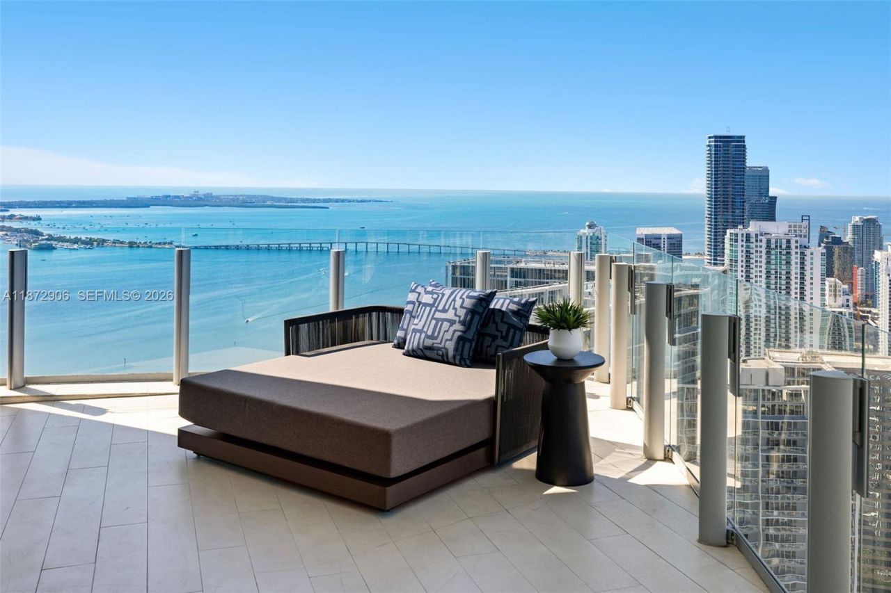 300 Biscayne Blvd Way, Unit PH6001, Miami, FL 33131 Photo