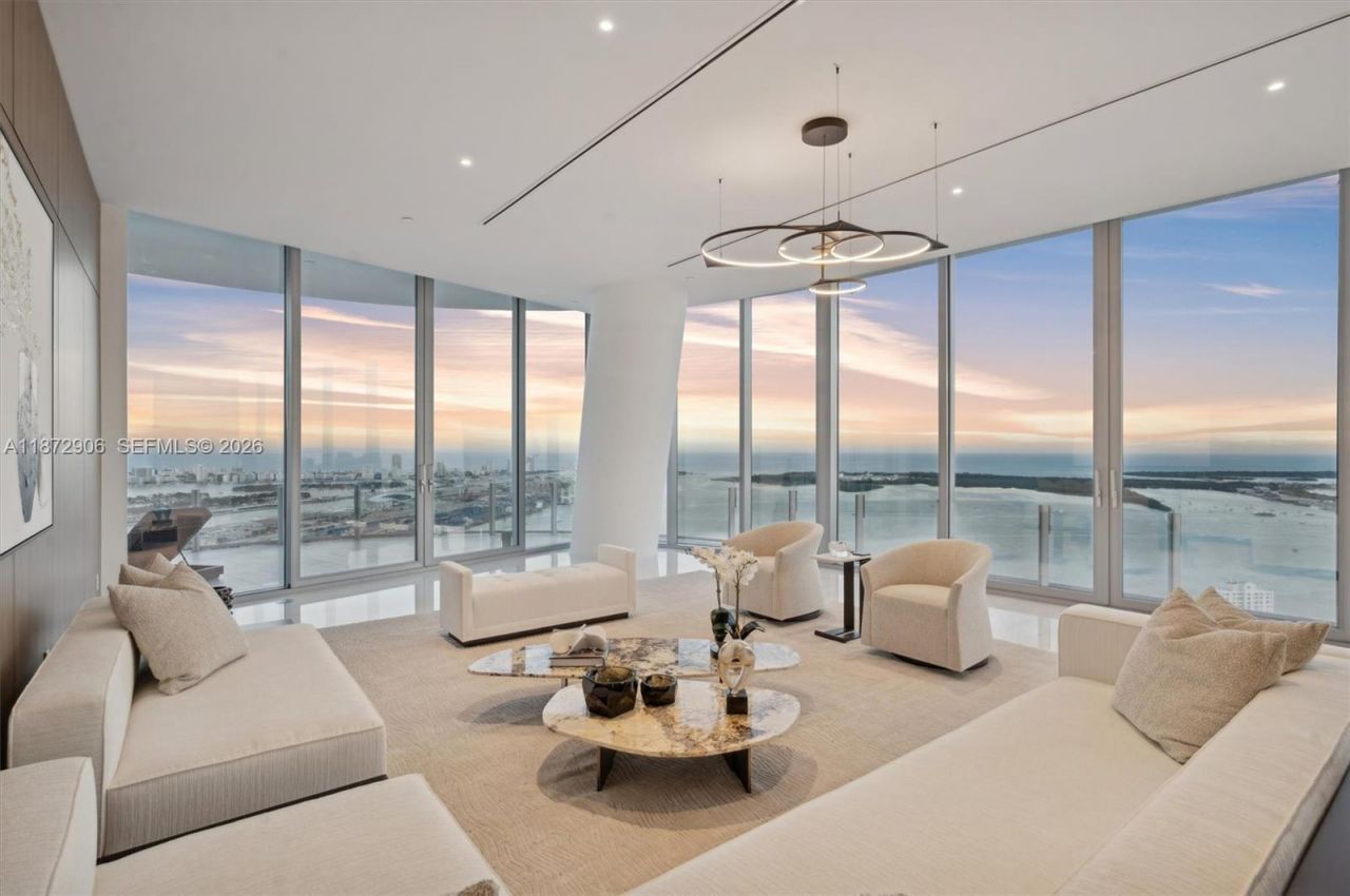 300 Biscayne Blvd Way, Unit PH6001, Miami, FL 33131 Photo