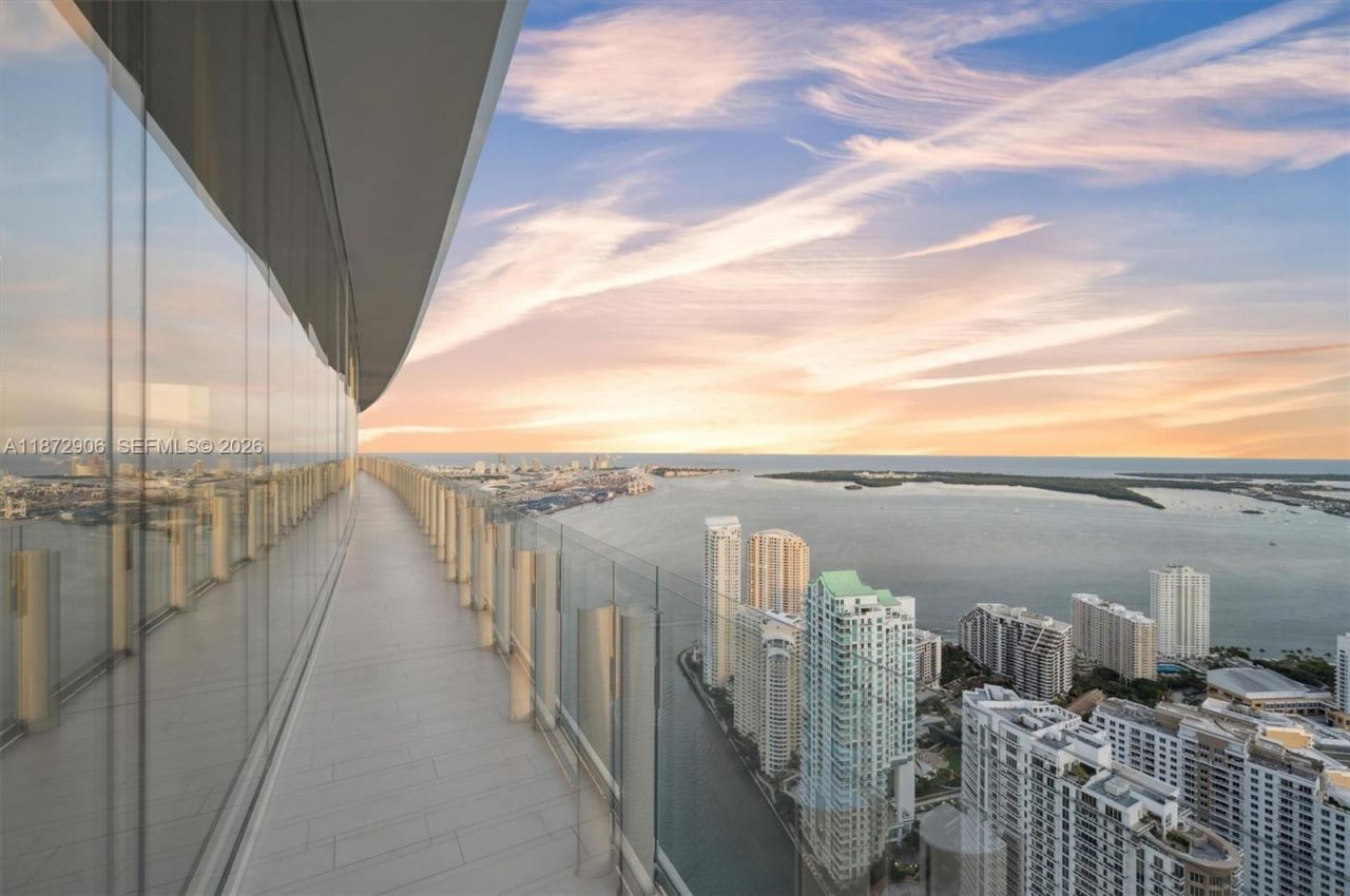 300 Biscayne Blvd Way, Unit PH6001, Miami, FL 33131 Photo